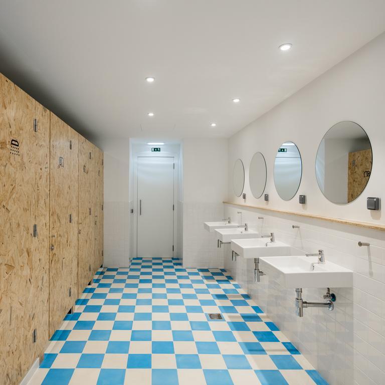 Hostel Conii & Suites Algarve Quarteira Eksteriør billede