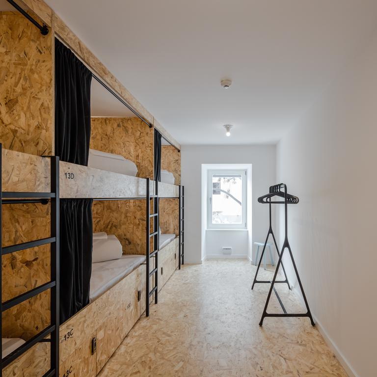 Hostel Conii & Suites Algarve Quarteira Eksteriør billede