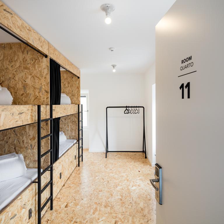Hostel Conii & Suites Algarve Quarteira Eksteriør billede